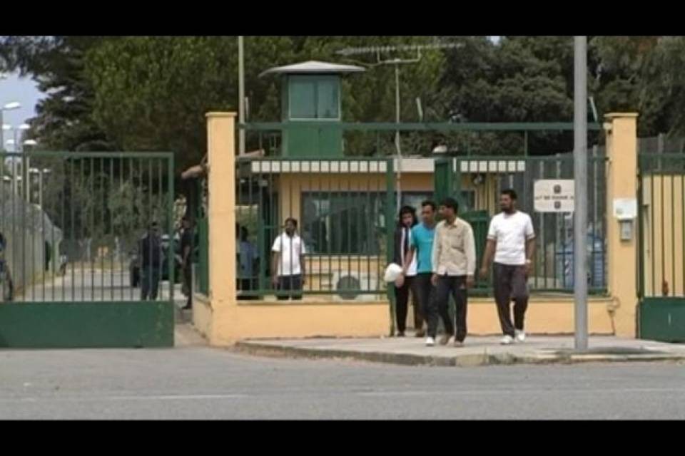 Traffico di migranti: 68 fermi in Calabria (tra cui un prete)