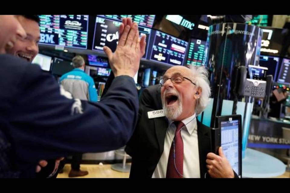 Borsa, per Wall Street è stato l'anno migliore dal 1997