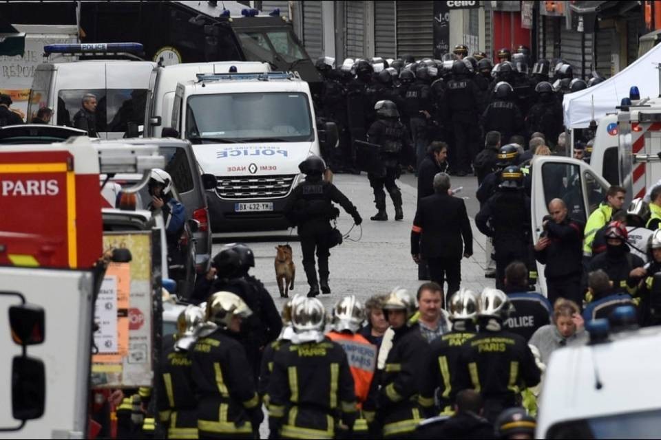 Finito l'assalto a Saint-Denis