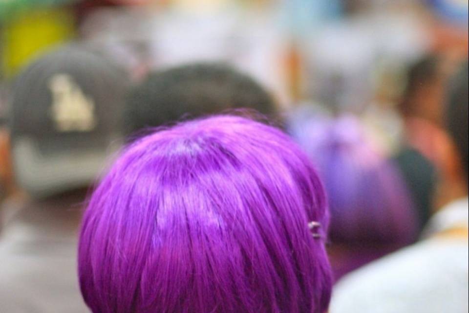 Ladro arrestato grazie ai capelli viola
