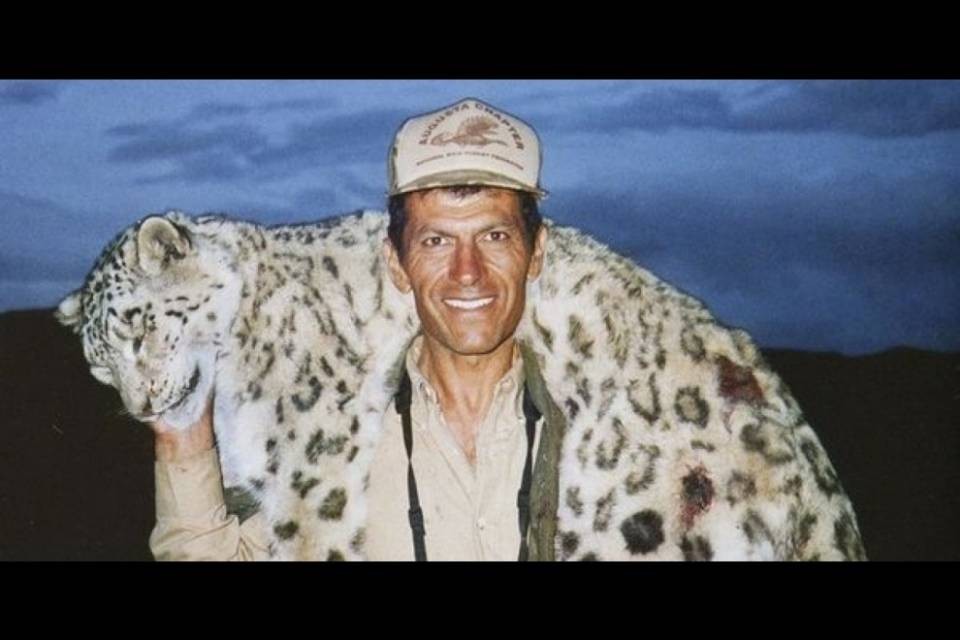Uccide un leopardo raro, gli animalisti chiedono l'arresto