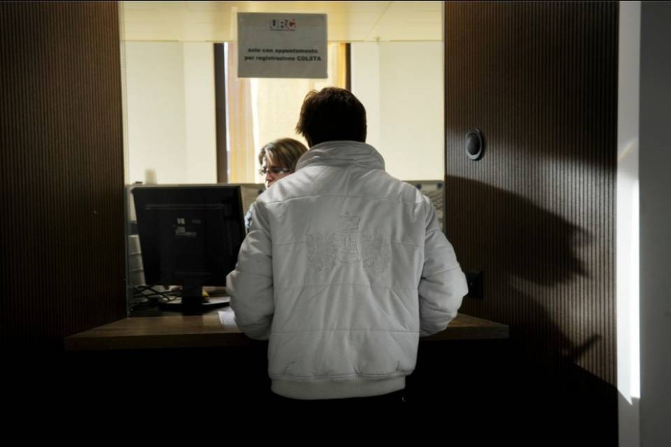 Una petizione contro la disoccupazione giovanile