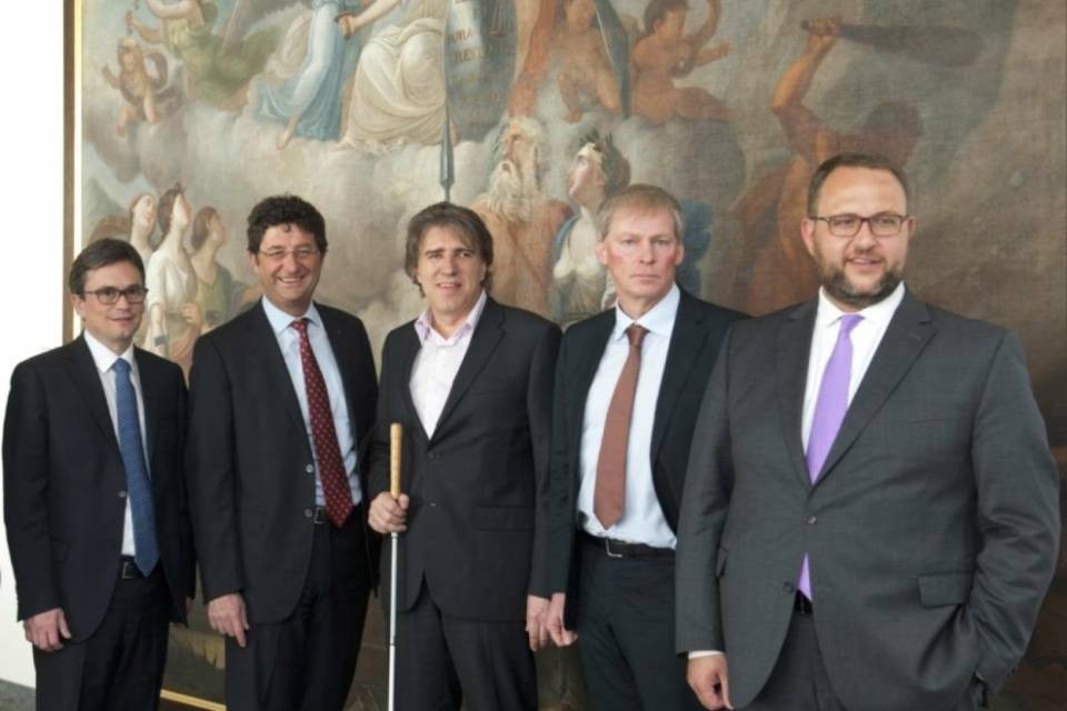 Salari dei ministri, salta il banco