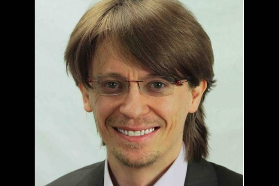 Massimiliano Ay - Sulla Posta non si prenda in giro la cittadinanza!