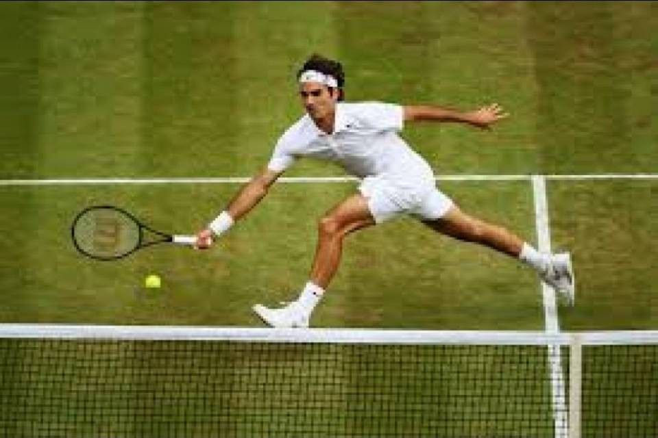 Facile vittoria di Federer in tre set