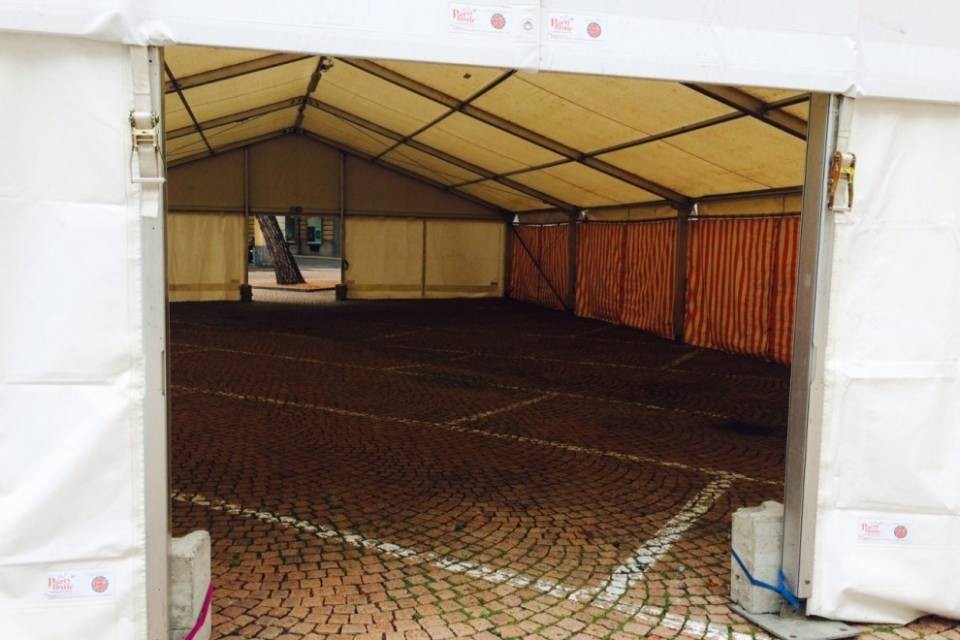 Festa d'autunno con una nota stonata