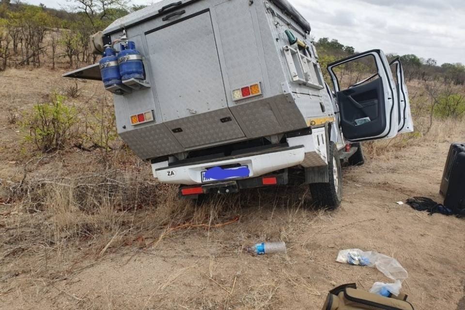 Incidente stradale con giraffa, morto lo svizzero ferito