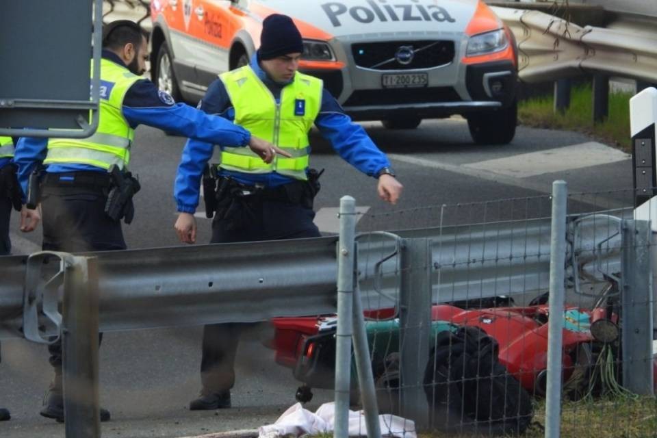 Cade in moto a Rivera, la sua vita è in pericolo