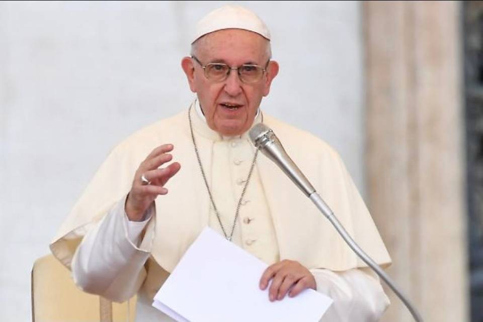 Sette illustri donne svizzere contro Papa Francesco per frasi su aborto