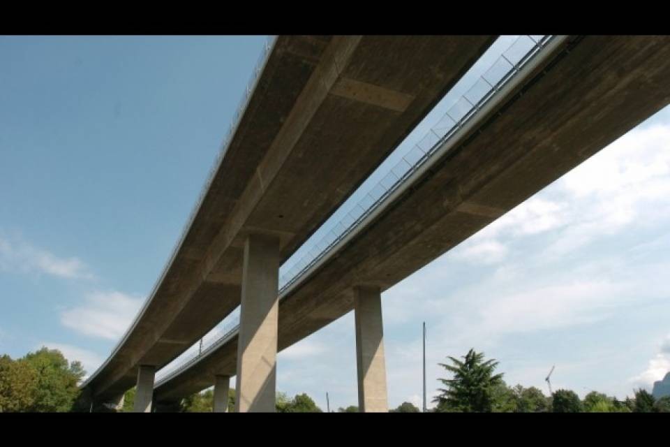 A2, riparato il giunto sul viadotto Fornaci