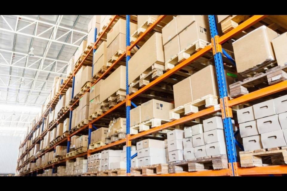 I sindacati denunciano dumping salariale nel settore della logistica