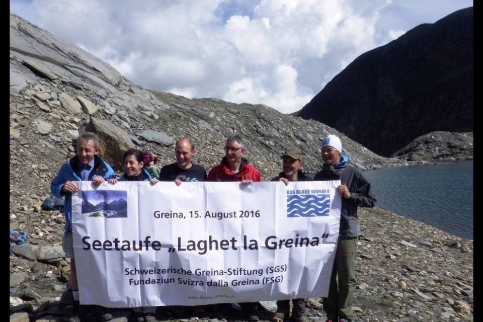 Greina: un laghetto innominato prende un nome