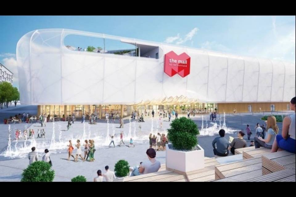 "Mall of Switzerland": oltre 150'000 persone in 4 giorni
