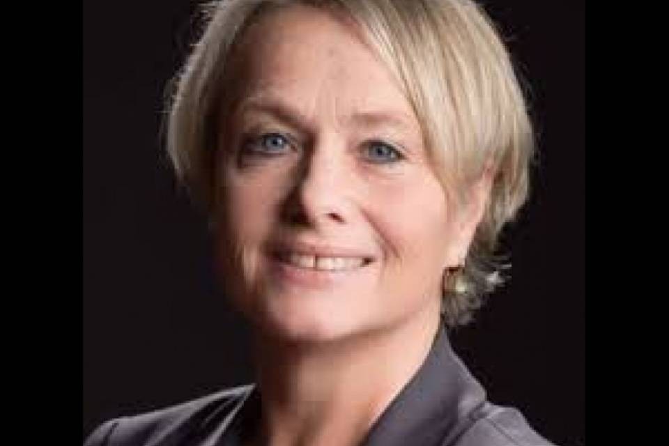 Successione Leuthard: Elisabeth Schneider-Schneiter si candida