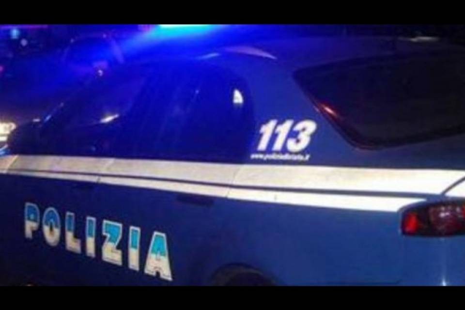Circolava con la patente (scaduta) del fratello
