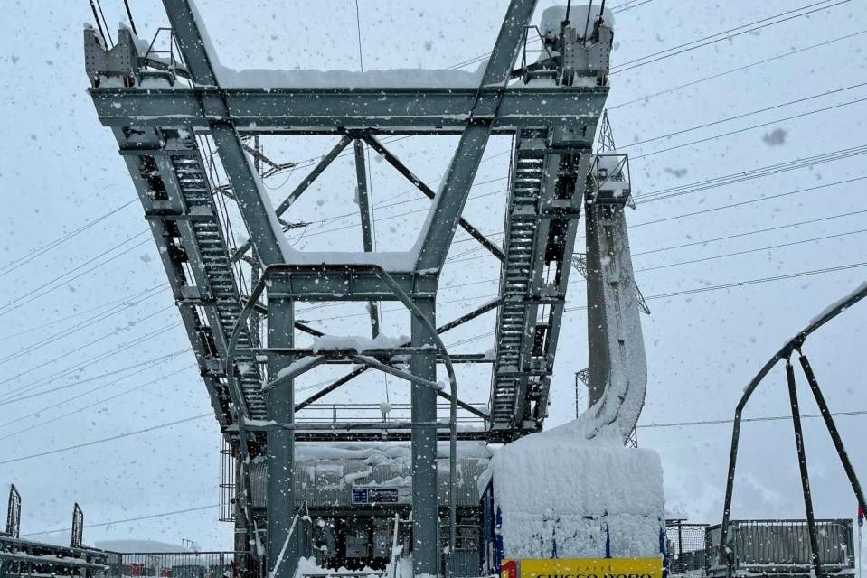 La neve ad Airolo. Foto Valbianca SA