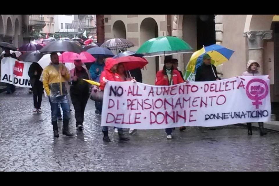 In piazza per le donne e il servizio pubblico