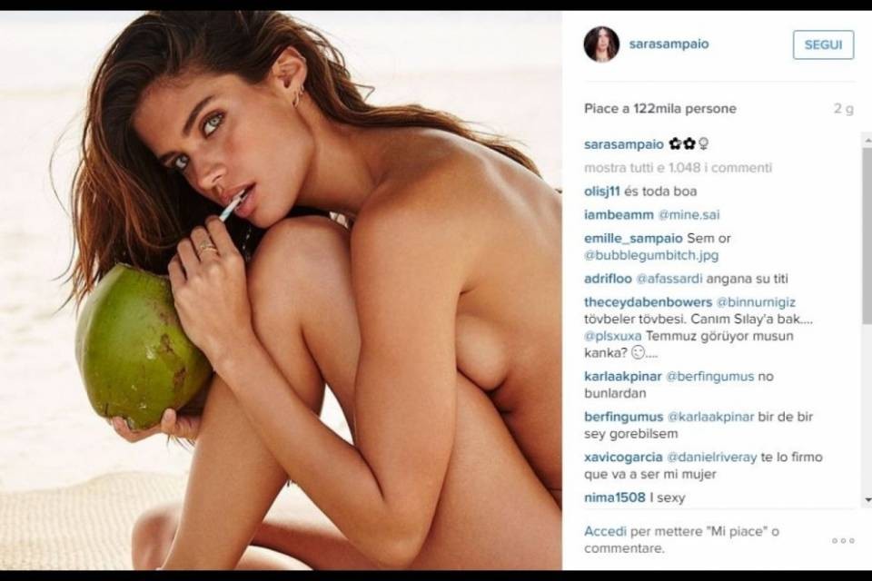 Sara si spoglia per Vogue Spagna