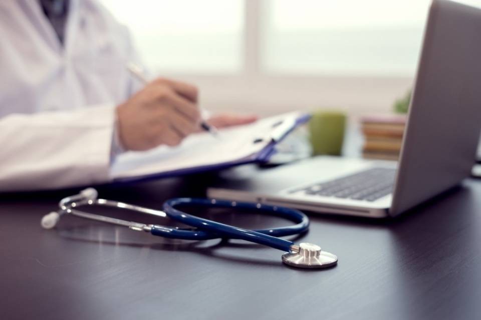 Sequestrati 70'000 euro a medico assenteista