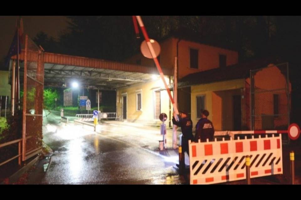 Valichi secondari: no alla chiusura notturna, sì a barriere