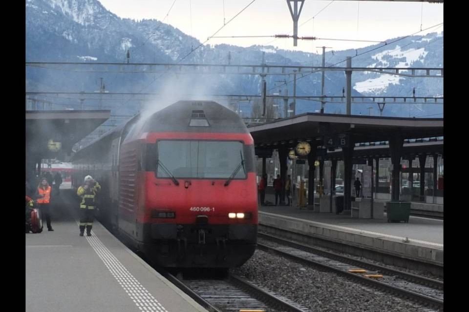 Scoppia un incendio nella locomotiva