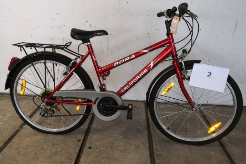 All'asta una trentina di biciclette a Lugano