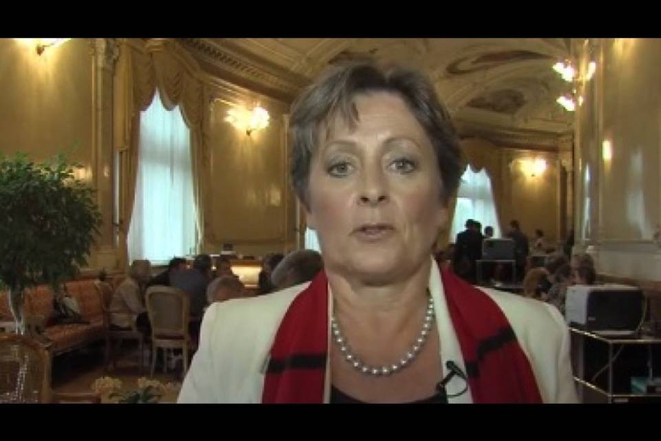 Parlamentare spiata: "Abolite i servizi segreti"