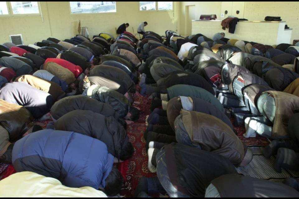 No al divieto di finanziamenti esteri alle moschee