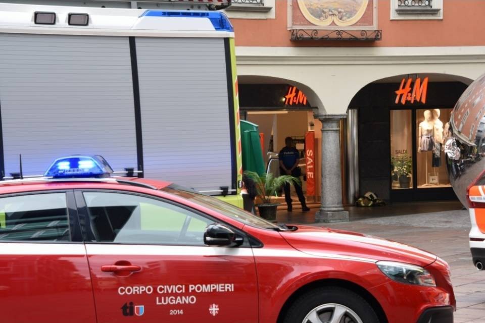 Evacuato un negozio a Lugano