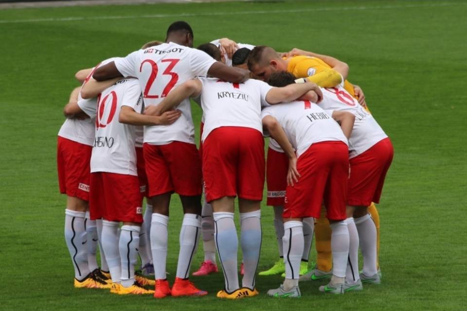 Bienne, ancora due mesi