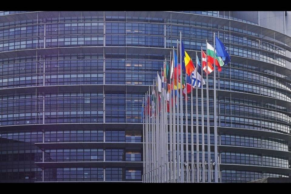 Europee: "Cambierà il tono dopo anni di arroganza paternalistica"