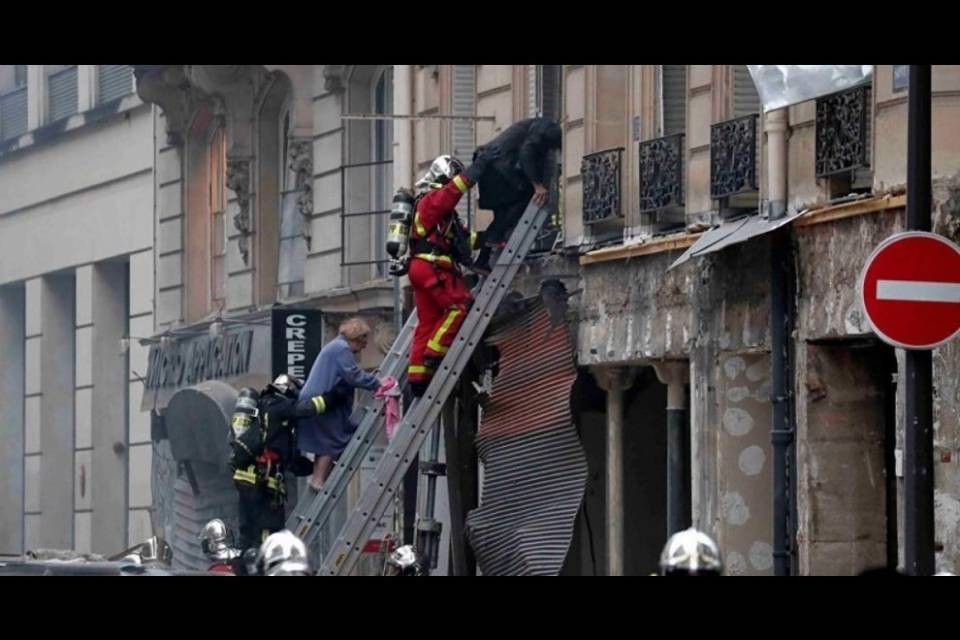 Esplosione a Parigi, 3 persone hanno perso la vita