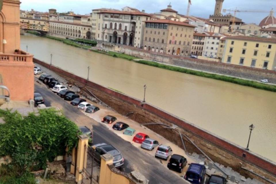 Voragine a Firenze, sono forse altre le cause?