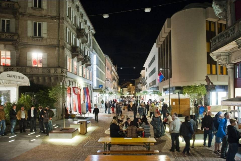 Bellinzona a tutto LED