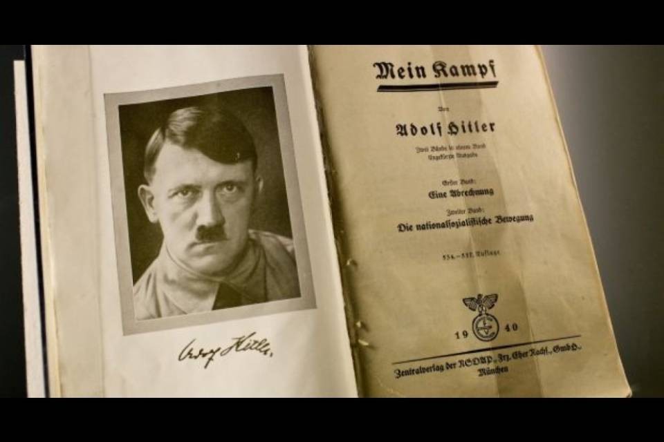 Milionario elvetico acquista cimeli nazisti per evitarne culto