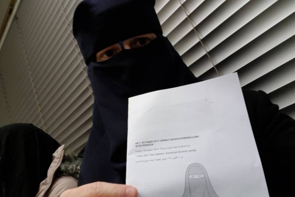 Nora Illi multata in Austria: "Senza mi sentirei nuda"