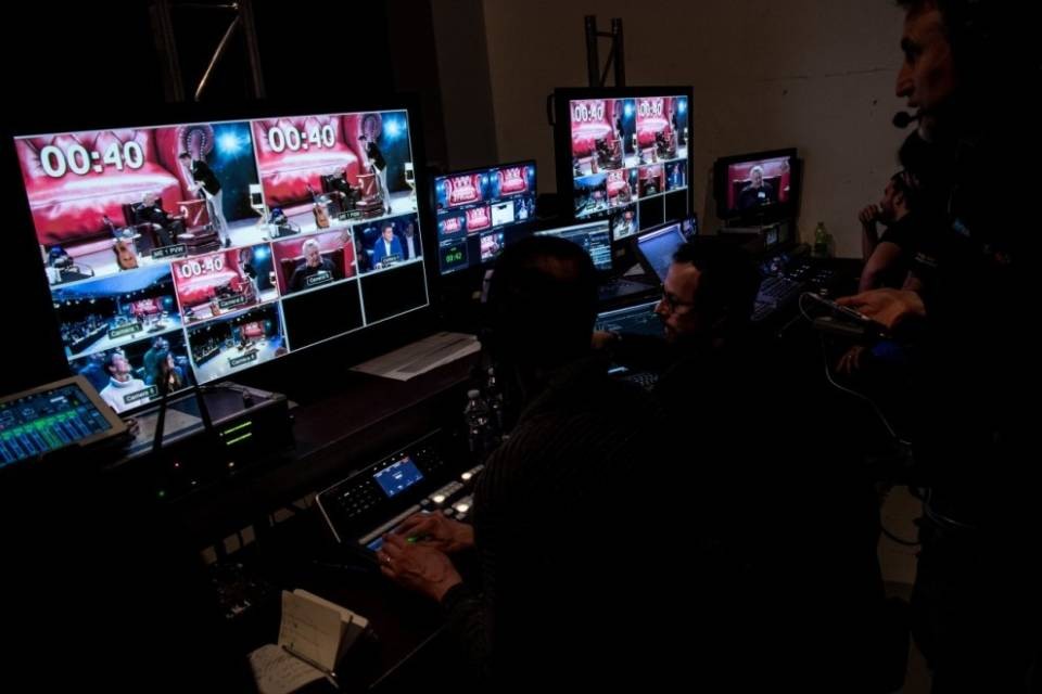 I ticinesi passano più tempo davanti alla tv dei connazionali