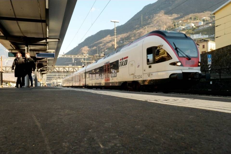 Spinte e schiaffi sul TILO