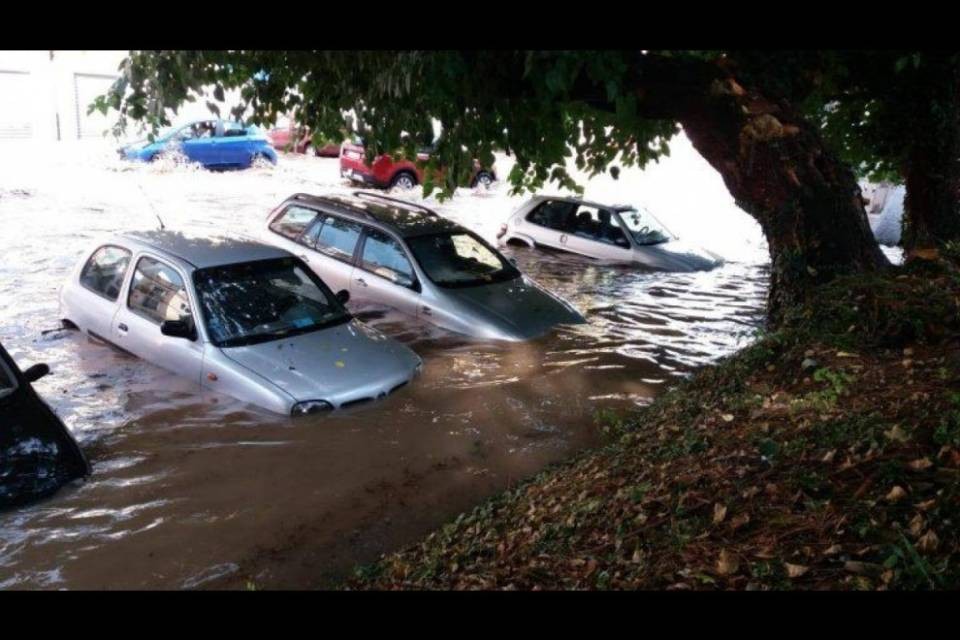 Il maltempo devasta il Veneto: stato d'emergenza a Verona