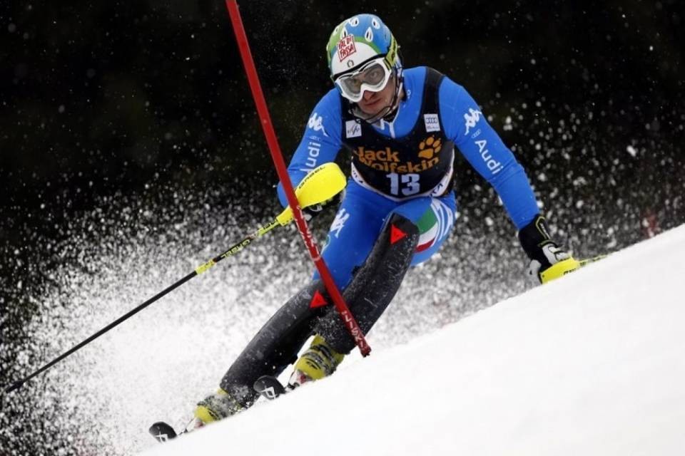 Stefano Gross in testa dopo la prima manche dello slalom