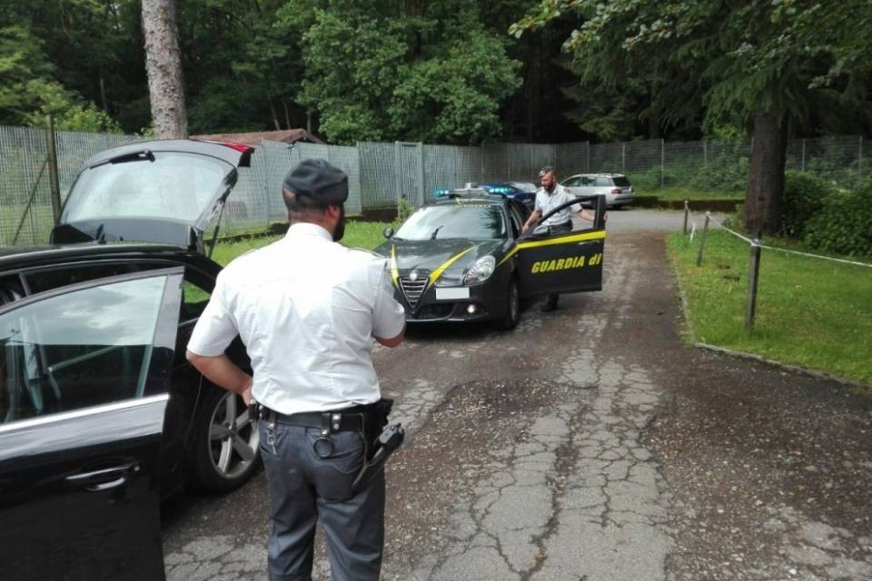 Arrestato spacciatore al confine