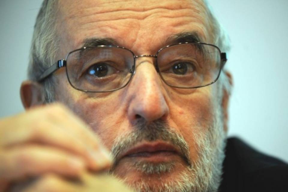 "Chi siete voi per farci pagare gli abusi?"