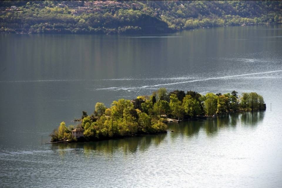 "Le Isole di Brissago affondano?"