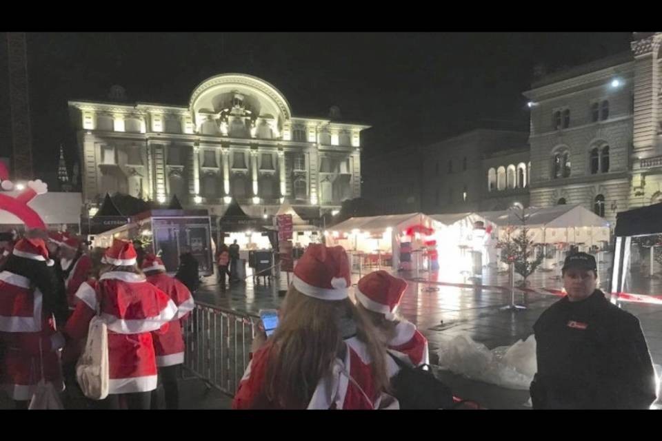 Piazza federale chiusa venerdì sera per un pacco sospetto