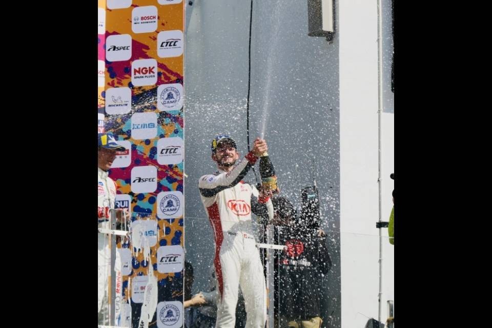 Alex Fontana si conferma sul podio del CTCC a Ningbo