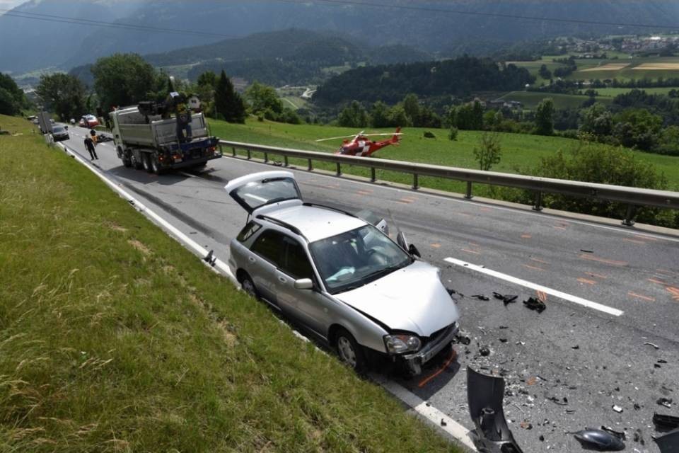 Motociclista perde la vita nei Grigioni