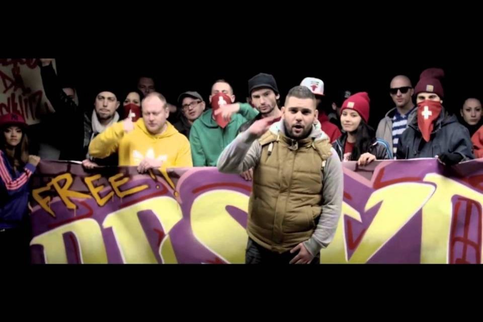 Rapper zurighese espulso dalla Svizzera