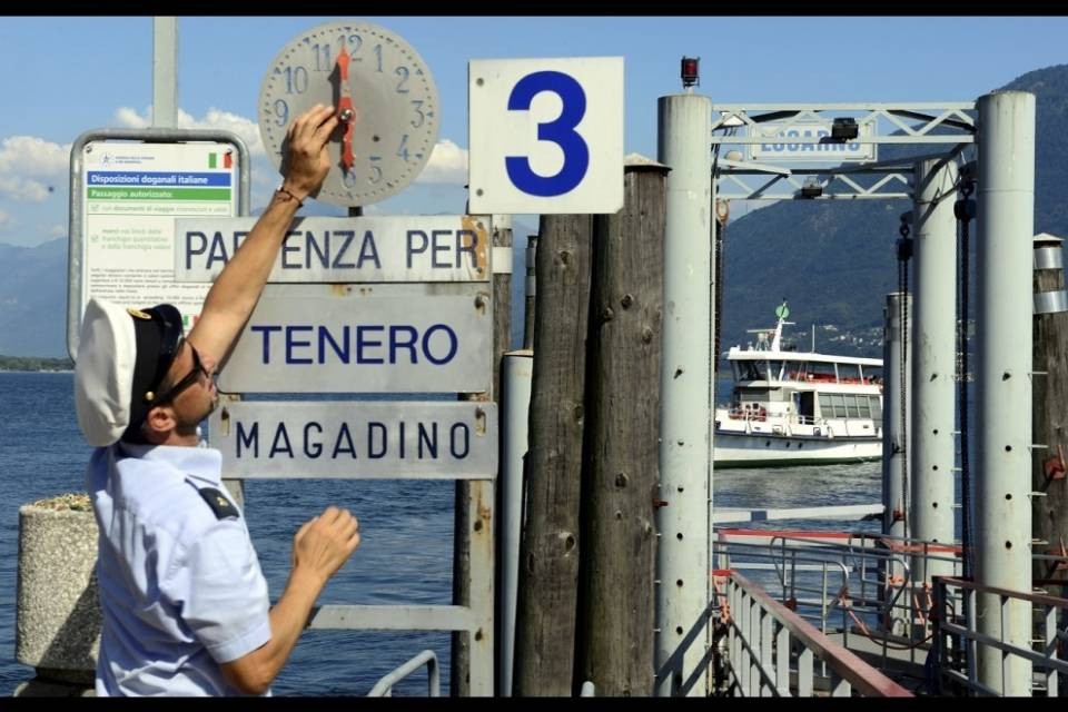 NLM, salari ribassati del 15%