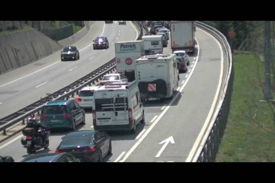 Riaperto il tunnel del San Gottardo