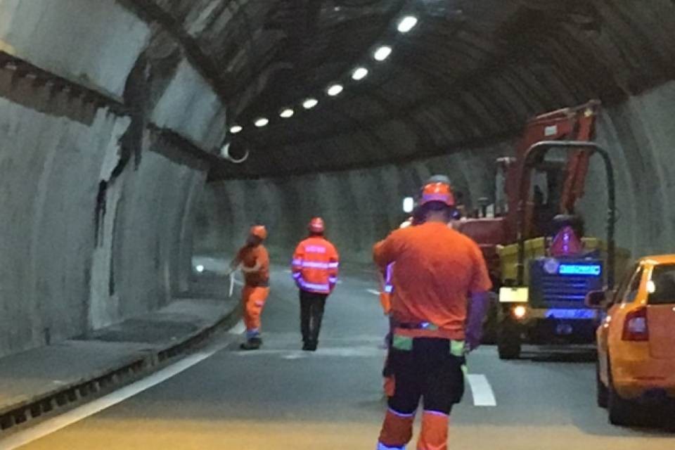 "Ancora parecchi giorni di disagi al traffico"